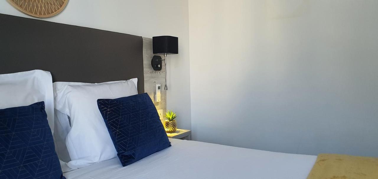 Hotel L'Alsace-Gare Sncf ナルボンヌ エクステリア 写真