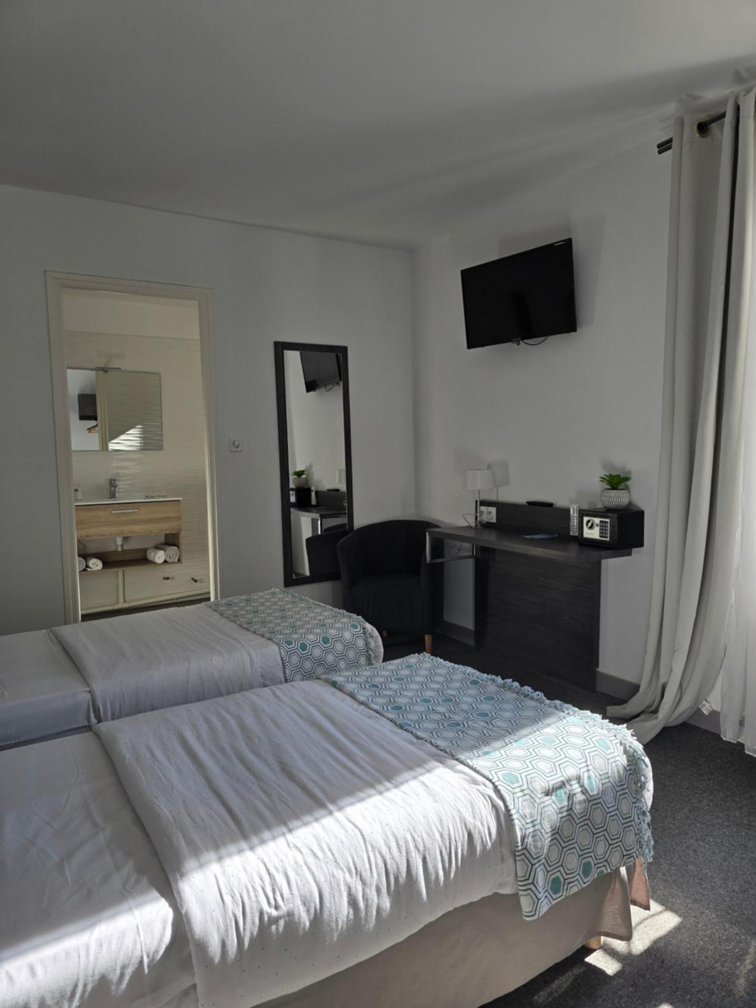 Hotel L'Alsace-Gare Sncf ナルボンヌ エクステリア 写真